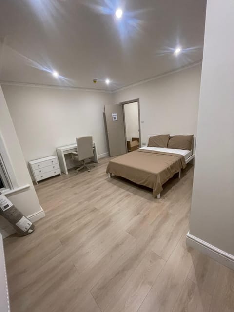 Private Room in AUR Residence Vacation rental in Croydon