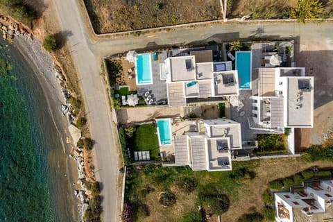 Property building, Bird's eye view, Sea view, Swimming pool