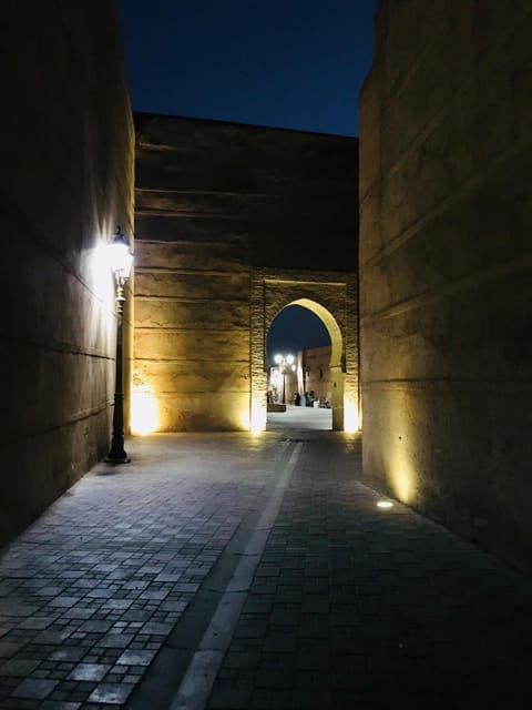 Night, Neighbourhood, Landmark view