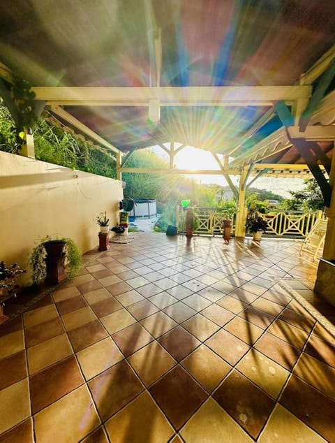 View (from property/room), Balcony/Terrace, Garden view