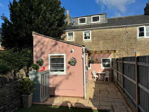 Hare Cottage House in Bridport