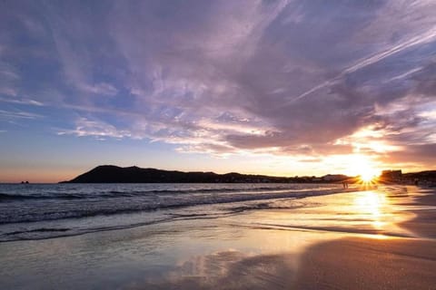 Delyos, climatisation et plage Apartment in La Seyne-sur-Mer