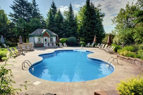 Pool view, Swimming pool