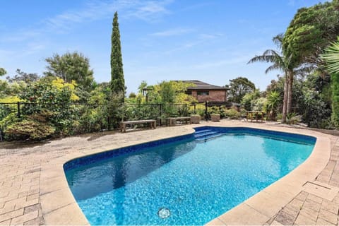 Property building, Spring, Day, Garden, Garden view, Pool view, Swimming pool