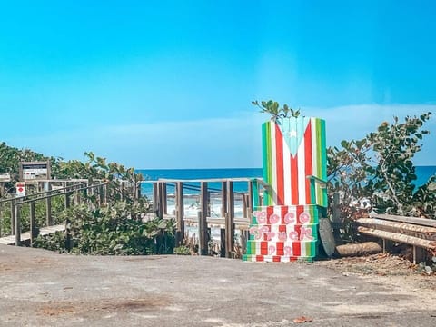 Isabela Surf Town House Ocean View Near Surf Spot Casa in Isabela