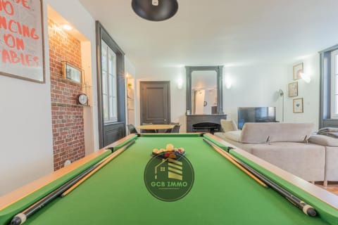 Communal lounge/ TV room, Billiard, Living room