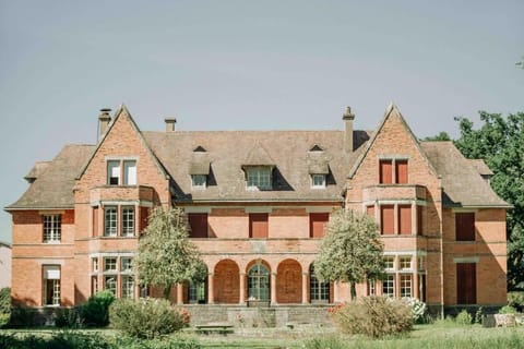 Gite Groupe - parc Château de la Pinais House in Brittany