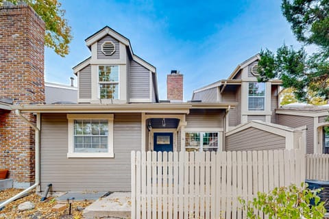 Front Range Retreat House in Aurora