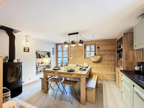 Chalet Furz'a - Charmante maison de village avec conforts modernes 811 Chalet in Les Allues