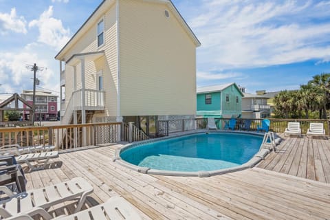 Summer Salt House in West Beach