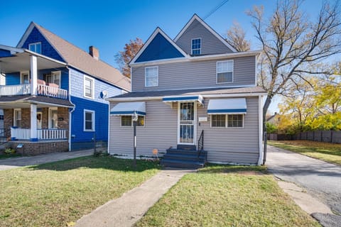 8 Mi to Dtwn Cleveland Family Home House in Cleveland Heights