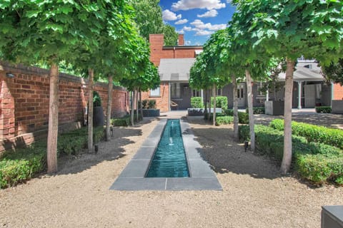 Garden, Inner courtyard view