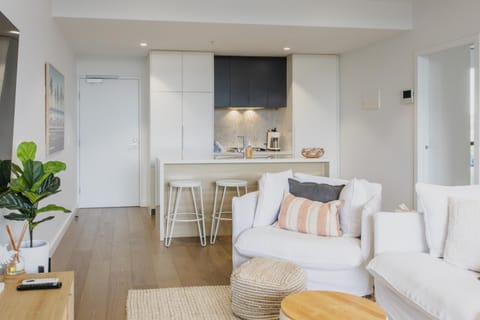 Alkira Luxe - 100m to Shops - Sleeps 4 Apartment in Ocean Grove