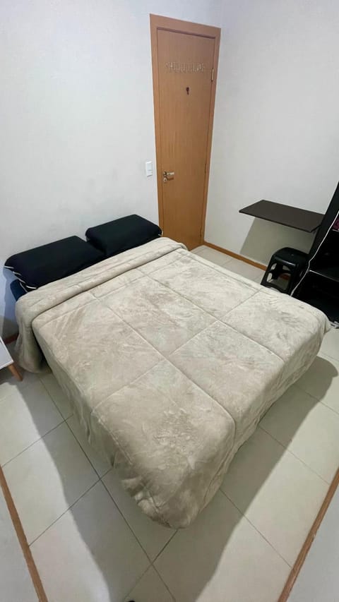 Quarto privativo próximo a Arena Opus Vacation rental in São José