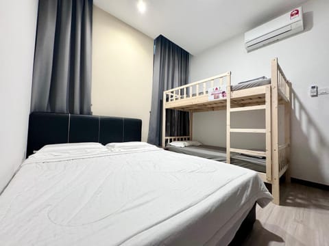 The Podium-3R2B-Free 2 Parking-12 Pax Apartment in Kuching