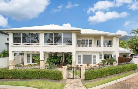 Property building, Garden view