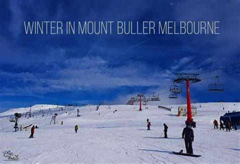 Luxury 3-Bed Ski Villa, 450m to Chairlift & Slopes House in Mount Buller