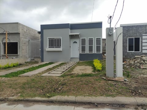 Property building, Day, Street view