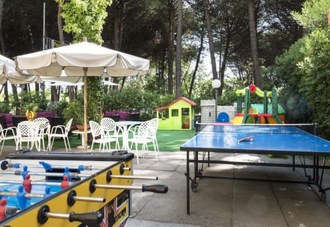 Children play ground, Table tennis