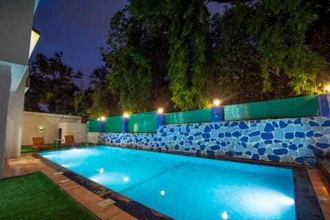 Night, Garden, Garden view, Pool view, Swimming pool