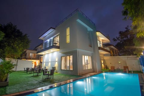 Property building, Night, Pool view, Swimming pool