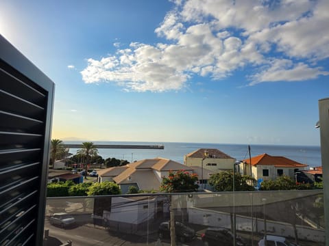 Natural landscape, City view, Sea view, Parking