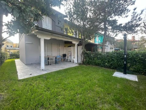 Garden, View (from property/room), Dining area, Garden view, furniture