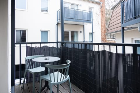 Patio, Balcony/Terrace, Seating area