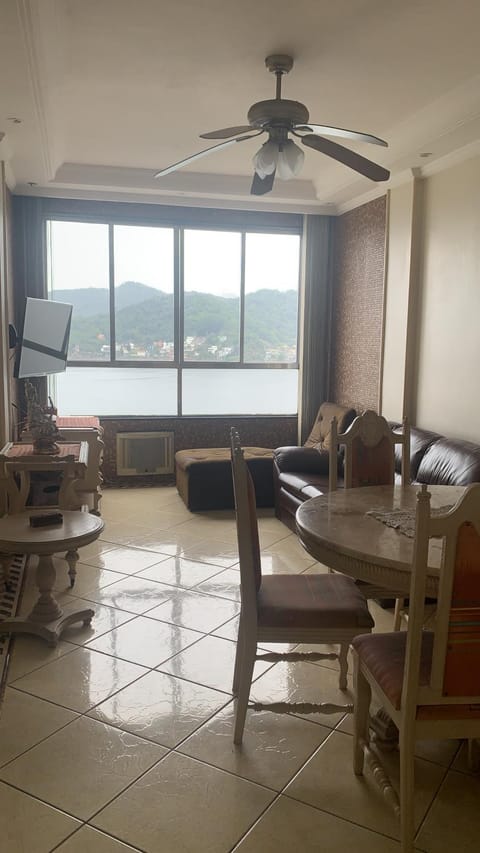 Apartamento de dois dormitórios com vista panorâmica Apartment in Santos