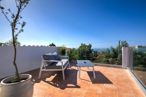 Natural landscape, View (from property/room), Balcony/Terrace, Seating area