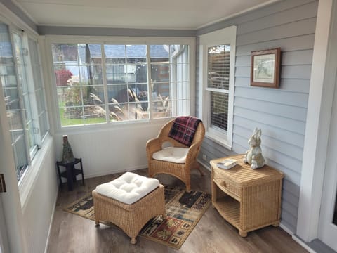 New! The Lily Pad On Benzie Blvd - Super Cute! House in Beulah