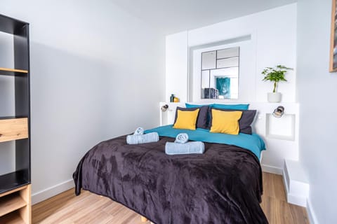 Bed, Photo of the whole room