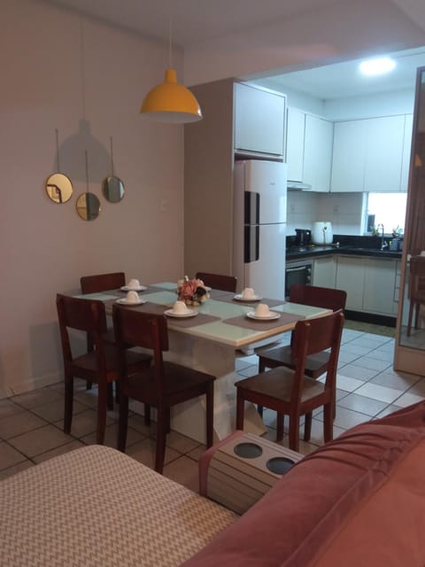 Kitchen or kitchenette, Dining area, stove