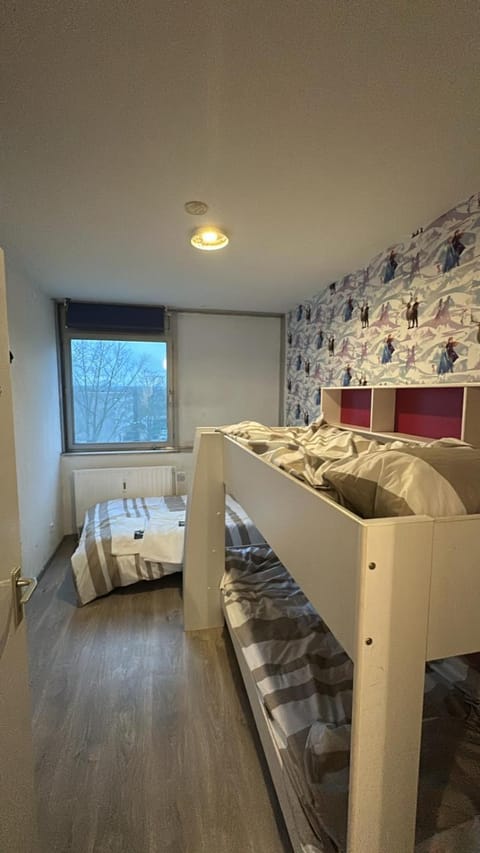 Charmante 3 Zimmer Wohnung mit Balkon ideal für Familien in Dortmund Scharnhorst Apartamento in Dortmund