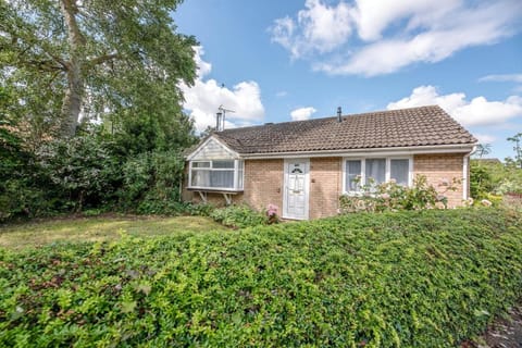 Sunset Garden Cottage, Reydon House in Suffolk Coastal District