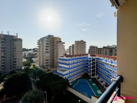 City view, Pool view