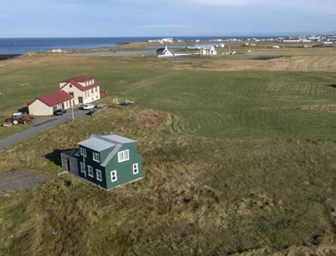 Property building, Day, Natural landscape, Bird's eye view, Sea view