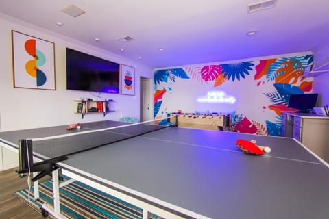 Game Room, Table tennis