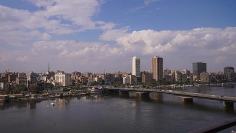 Natural landscape, Balcony/Terrace, City view, Lake view, River view