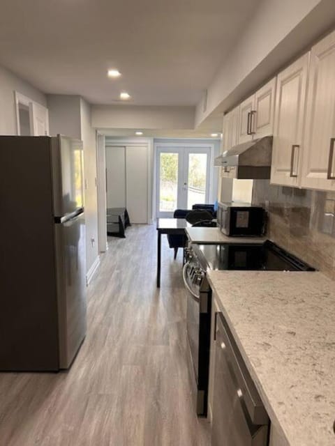 Rita's Kunjo - 2BR, 2BD, 2WR, Full Ktchn, Living House in Ajax