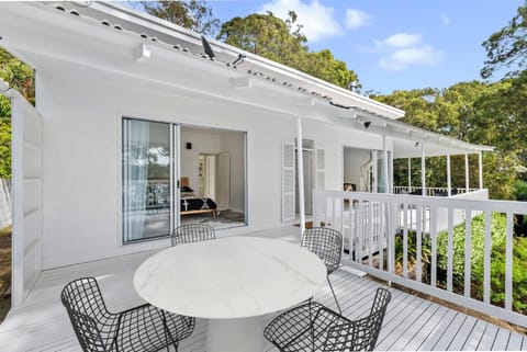 Maison Blanc, Avalon IH House in Pittwater Council