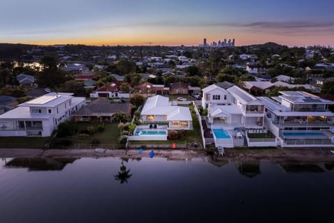 Beautiful Burleigh House in Burleigh Heads