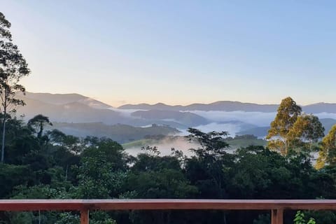 Casa Bromélia privacidade natureza ofurô fogueira House in Sao Jose dos Campos