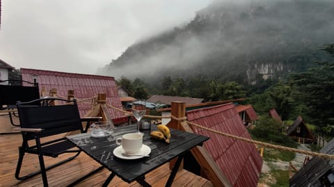 Property building, Day, Natural landscape, Coffee/tea facilities, View (from property/room), Balcony/Terrace, Dining area, Mountain view, River view