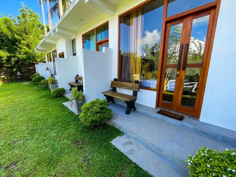 Property building, Balcony/Terrace, Garden view