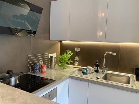 Appartement de standing 4-6 personnes rénové piscine clim Golfe de St Tropez Apartment in Cavalaire-sur-Mer