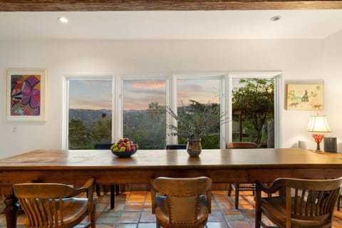 Spacious 3BR 2BA House in Topanga with Nature Views and Modern Amenities House in Topanga