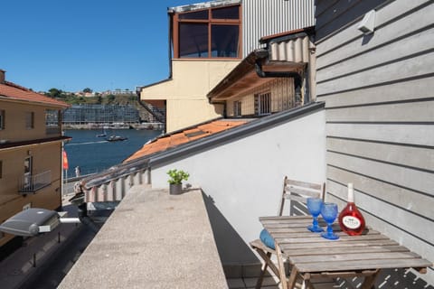 Balcony/Terrace, River view