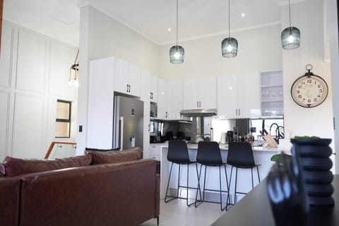 Modern Penthouse Apartment in Roodepoort