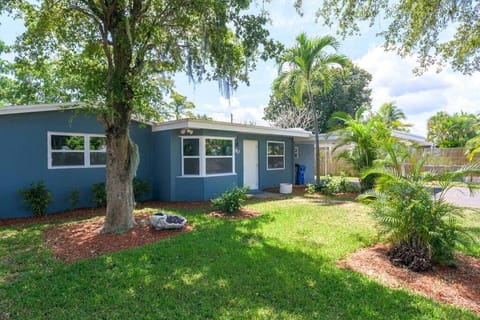 Oakland Oasis Spacious 3 Bedroom Retreat House in Oakland Park